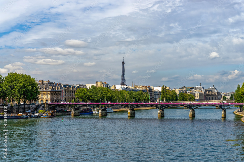 Fototapeta premium Pont Des Arts, Paris, Ile De France, France