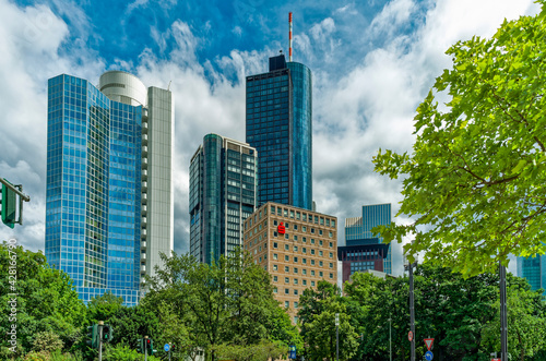 Obraz na płótnie Headquarters Of Deutsche Bank And Sparkasse, Frankfurt Am Main, Hessen, Germany w salonie