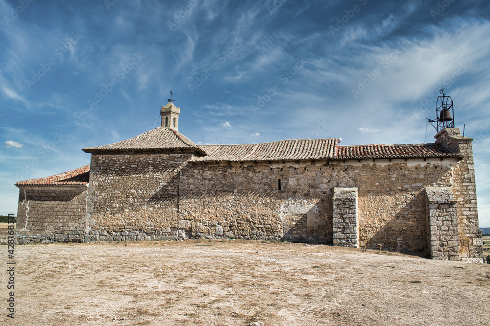 Ermita de nuestra señora del castillo en la villa de Trigueros del Valle, Castilla y León