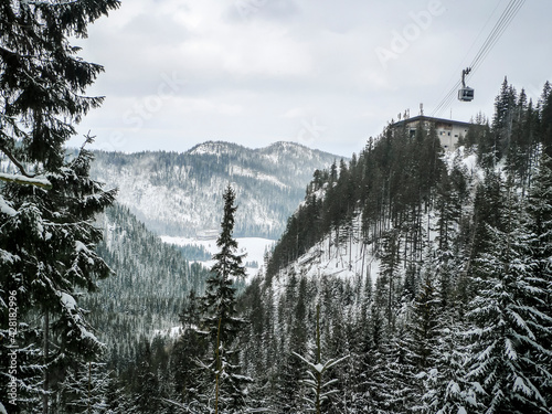 Myślenickie Turnie, Kolejka na Kasprowy, Tatry photo