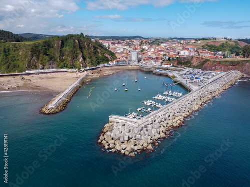 Wallpaper Mural Puerto de Candás Torontodigital.ca