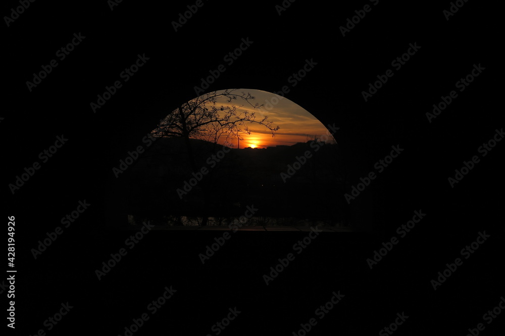 sun goes down and night comes up sun goes down and night comes up