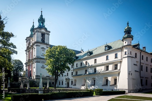 Obraz na płótnie klasztor o.Paulinów w salonie