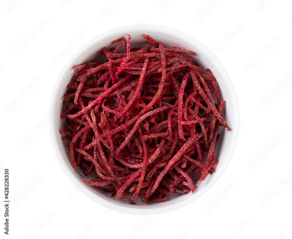 Naklejka premium Beetroot strips, julienne style in a bowl isolated over white background
