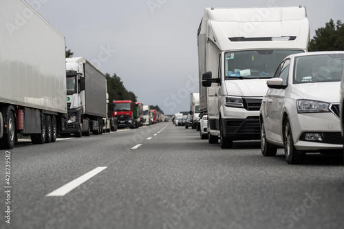 life corridor - road regulations - ambulance access - highway accident