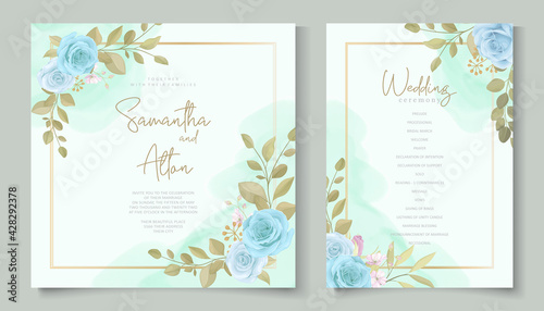 Elegant floral wedding invitation design with beautiful floral © CLton