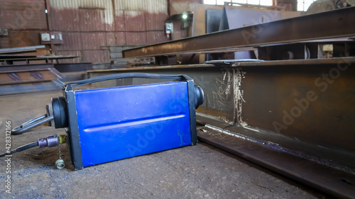 Fotografia x-ray of the monorail beam for the plant