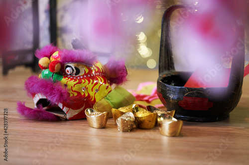 chinese new year decoration  lion dance,ingot flower and basket