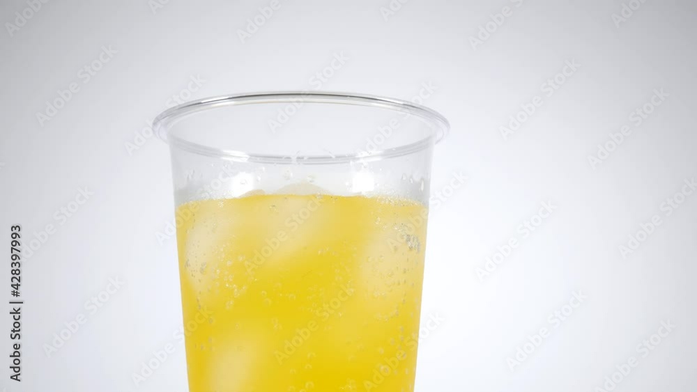 炭酸 オレンジジュース プラスチックカップ
炭酸 オレンジジュース プラスチックカップ