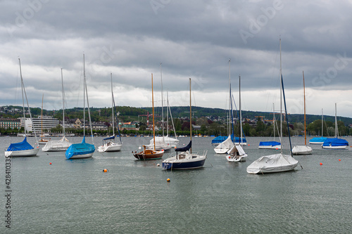 Obraz na płótnie Switzerland, Zurich - November, 2020 - Yachts on Lake Zurich in Cloudy day w salonie