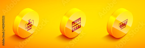 Set Isometric Ancient amphorae, Greek pattern and ancient bowl icon. Vector