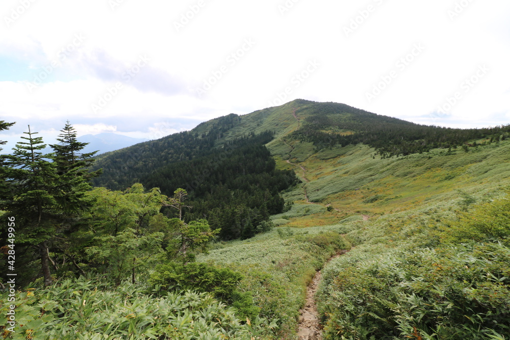 福島県の裏磐梯の西大顚から西吾妻山の登山
