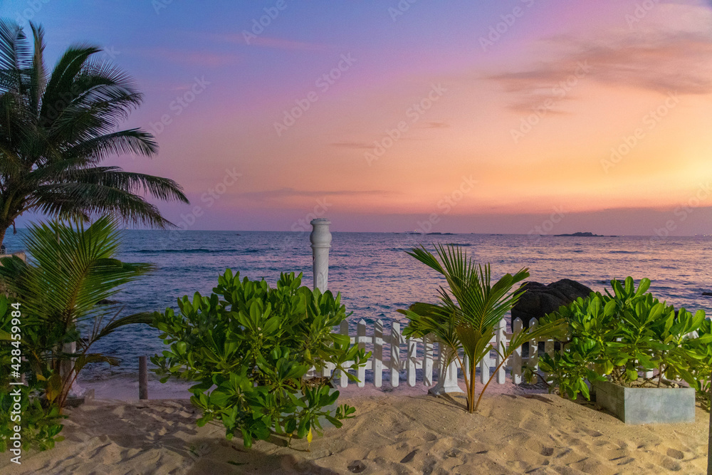 Galle auf Sri Lanka am Strand beim Sonnenuntergang