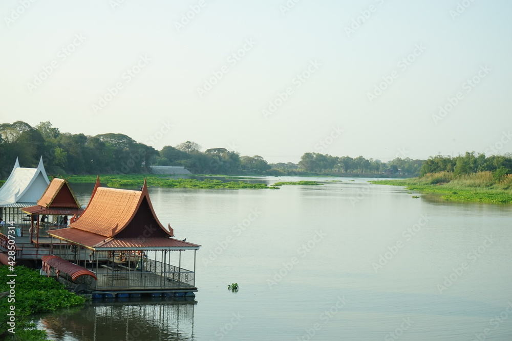 Fototapeta premium tah jeen river