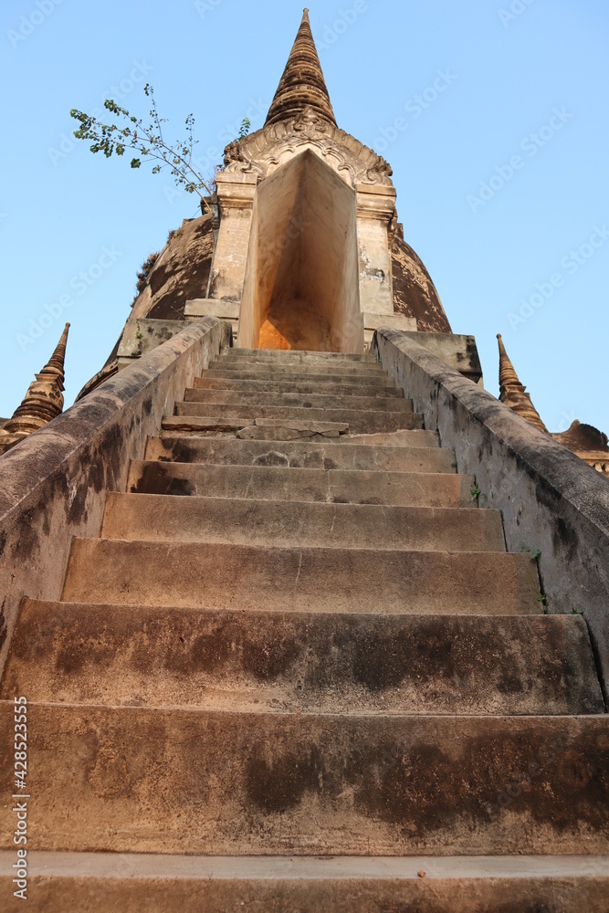 タイ、アユタヤにある歴史的で文化的な遺跡