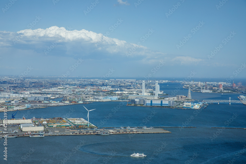 横浜の風景（ランドマークタワー）