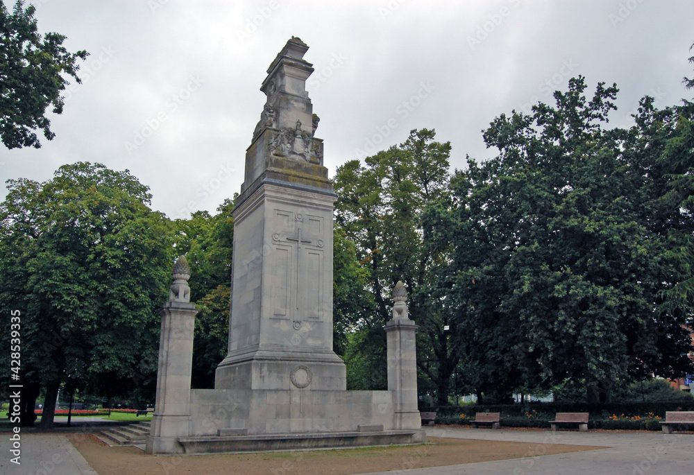 Lutyens Cenotaph, Southampton City Centre