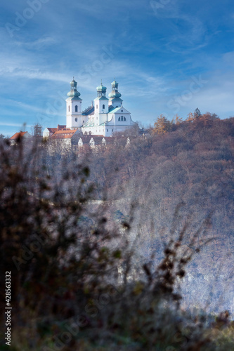 church on the hill © zbigniew