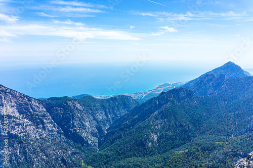 The scenic view of Antalya and Mediterranean Sea from the hill of "Dastaratacağı Dağı"  © Selcuk