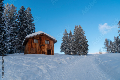 Winterwanderung im Schnee © Madeleine