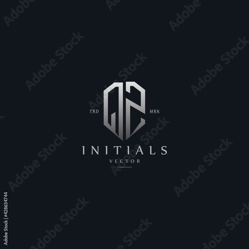 classy QZ vintage metal monogram logo. elegant silver initials icon premium vector design template