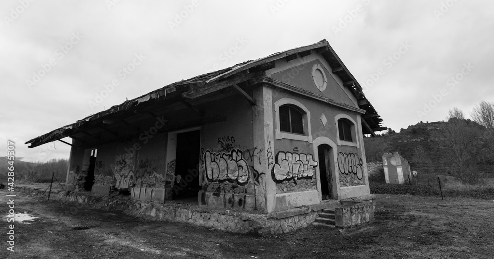 Antigua estación de Poza de la Sal (Burgos)