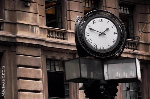 São paulo Clock in Street