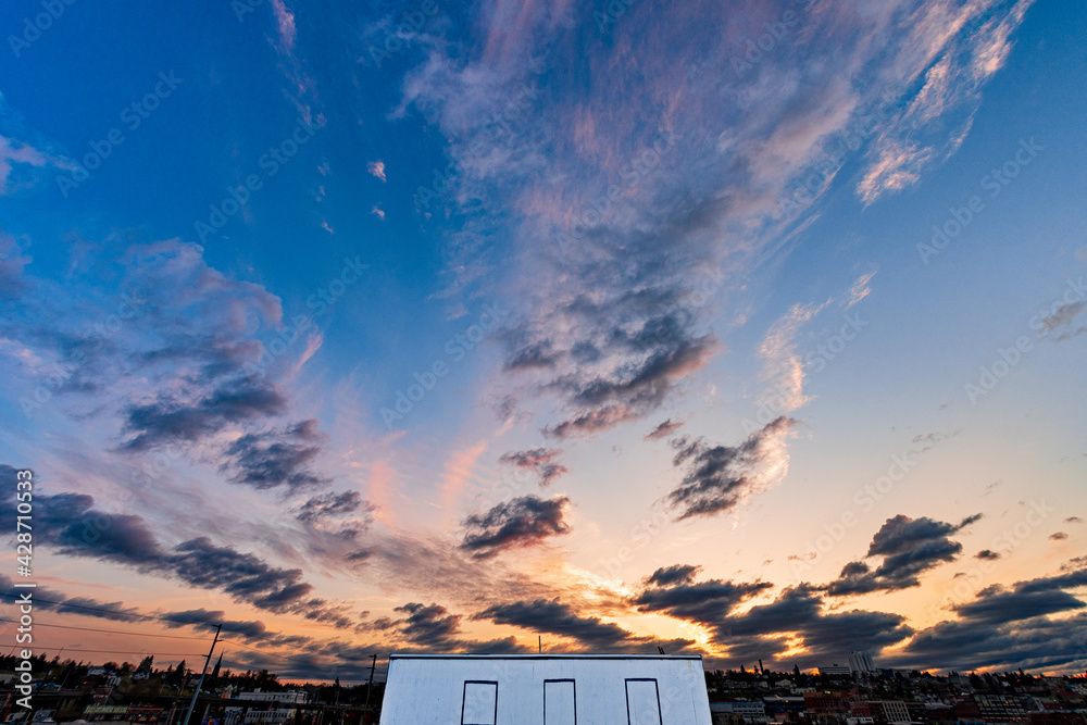 Obraz premium sunset in the city