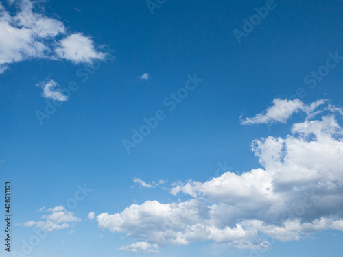 春の青空（4月）