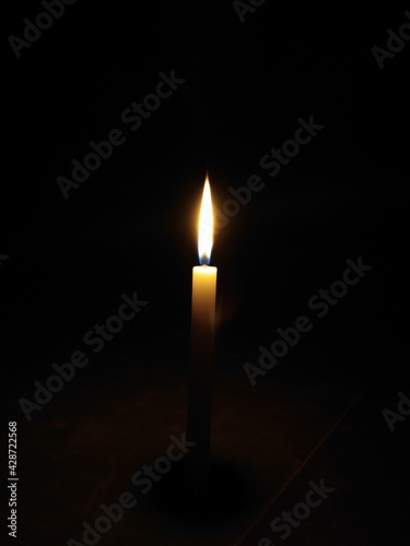 candle light in the dark place