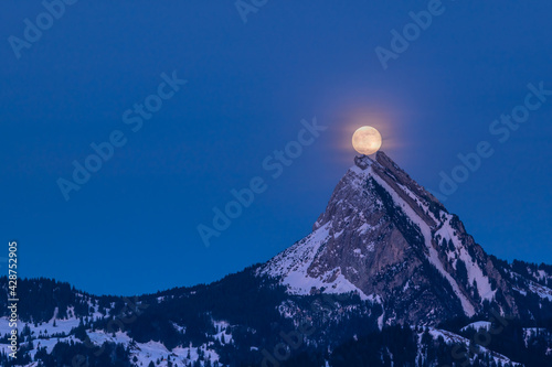 Vollmond über dem Chöpfenberg