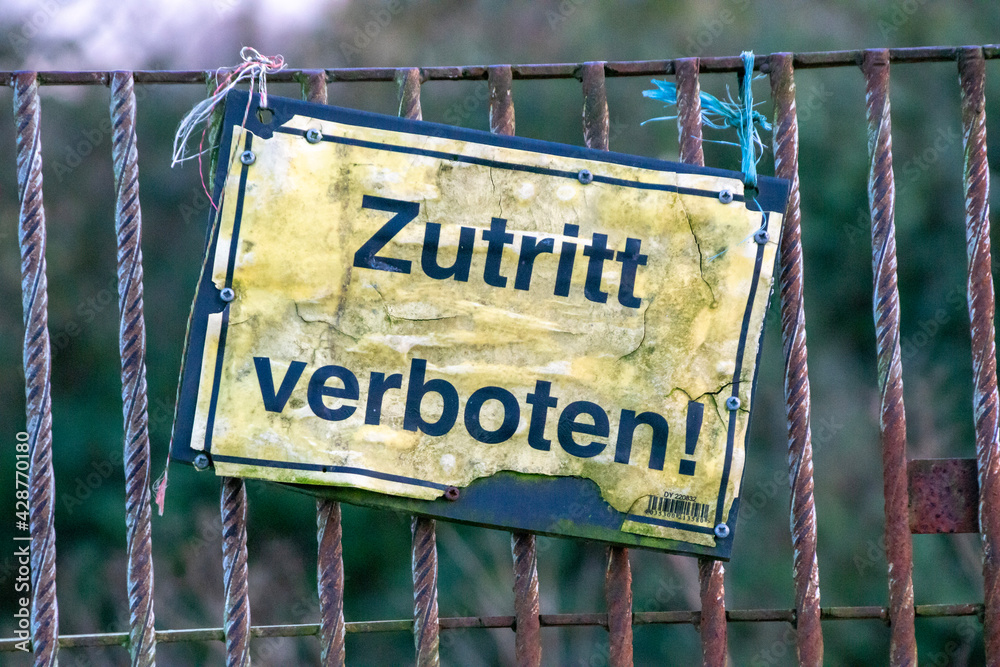 Fototapeta premium Zutritt verboten Schild