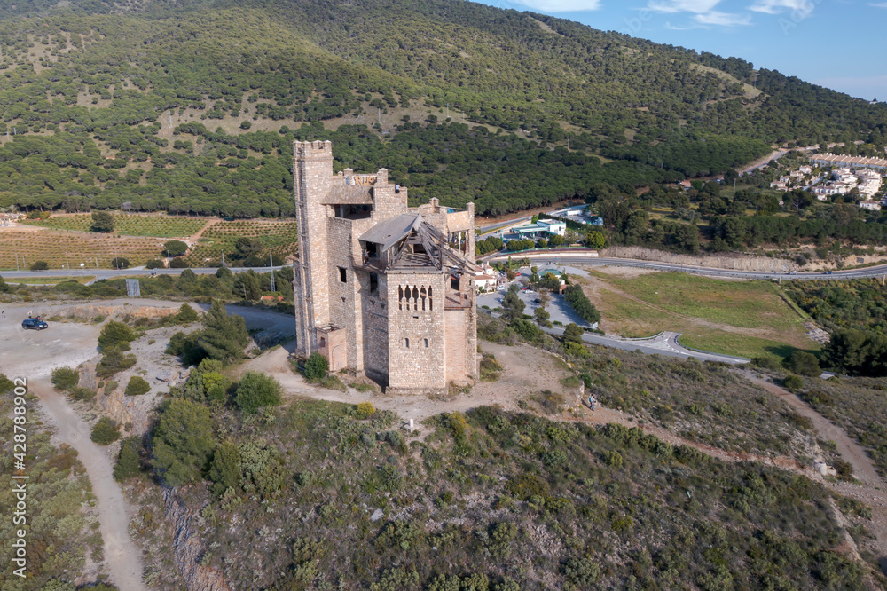 Fototapeta premium Castillo de la Mota en Alhaurín el Grande en la provincia de Málaga, España