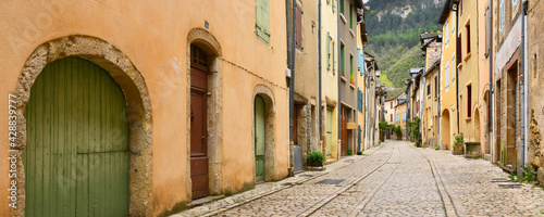Panoramique Perspective rue des Barrys à Ispagnac (48320), département de la Lozère en région Occitanie, France