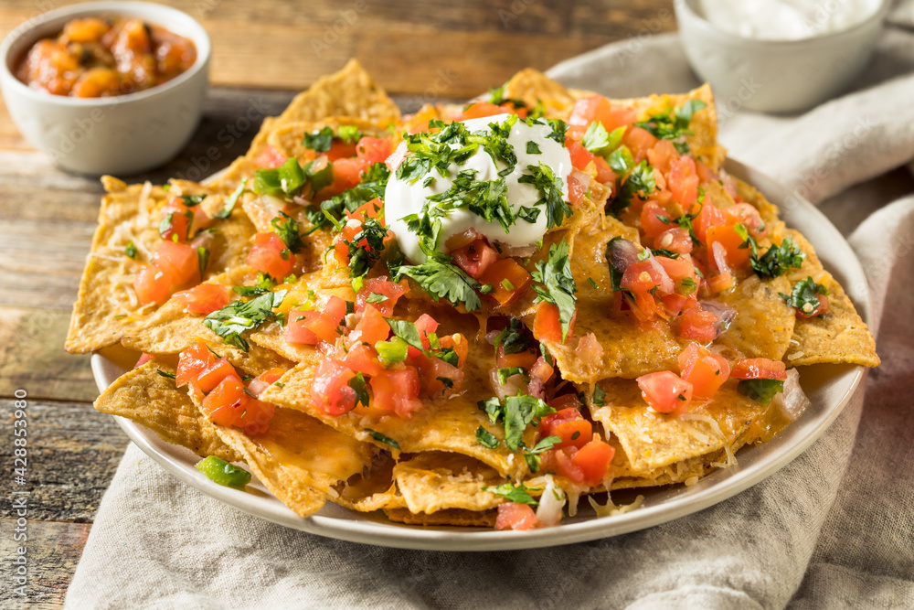 Homemade Cheesy Mexican Nachos Homemade Cheesy Mexican Nachos