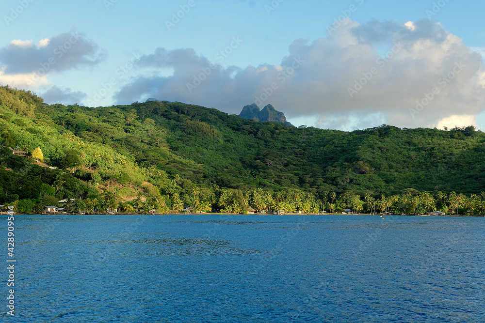 lagon et montagne de Bora Bora, Polynesie francaise