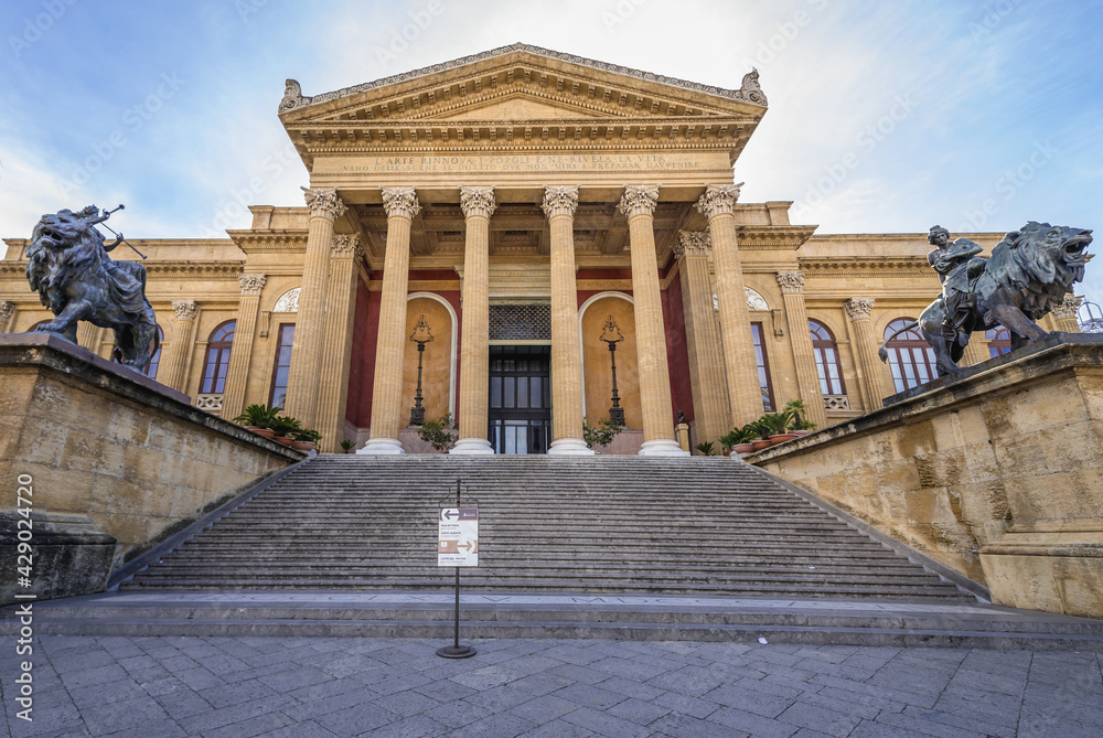 Obraz premium Frontage of Teatro Massimo located on Verdi Square in Palermo, capital city of Sicily Island, Italy
