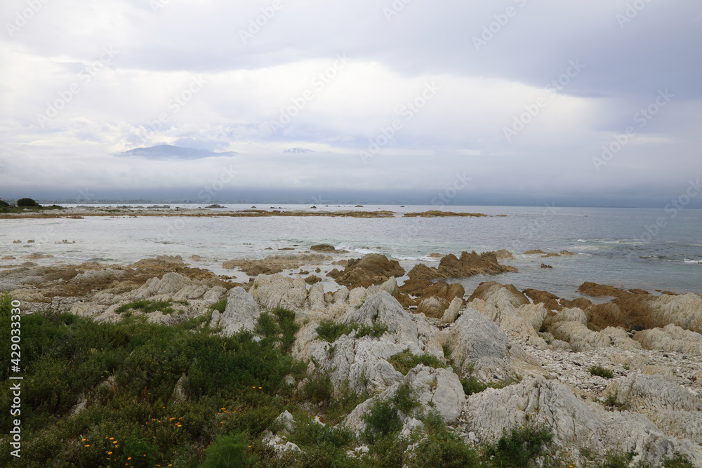 Küste Kaikoura mit Seaward Kaikoura Range / Kaikoura coast with Seaward Kaikoura Range /