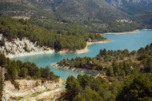 view of the riverbed in the Guadalest reservoir, located in the province of Alicante, Spain © Javier Ocampo Bernas