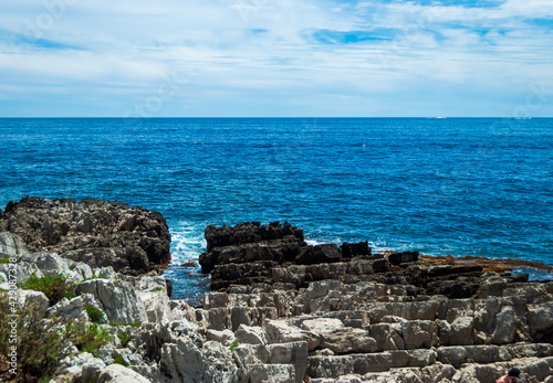 sea and rocks