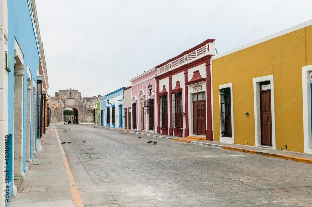 Spanish colonial houses and historic Land Gate viewed from 59th Street, Campeche, Mexico.