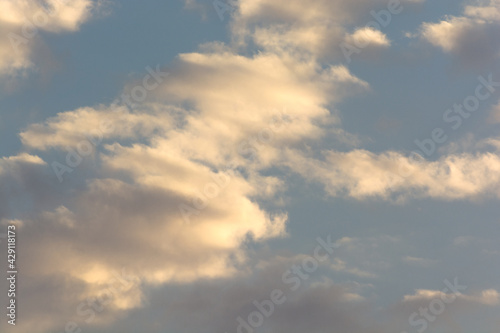 Fototapeta Naklejka Na Ścianę i Meble -  Partly cloudy weather and blue sky. 
