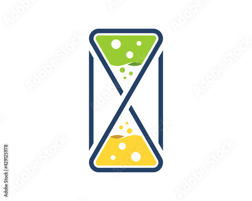 Laboratory test tube forming a infinity shape