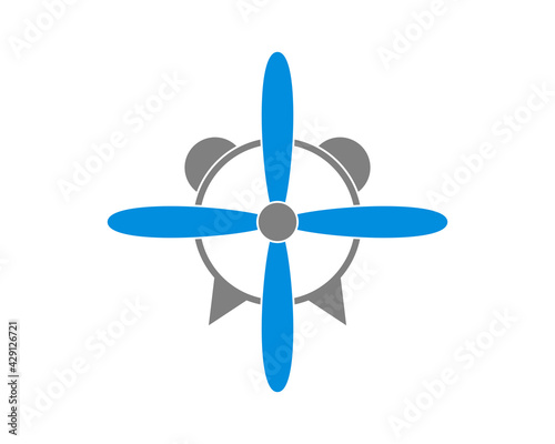 Clock with aviation blade in the middle