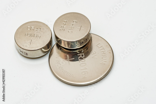 Button batteries (silver oxide and lithium batteries)