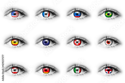 Auge mit deversen Nationalflaggen in der Iris