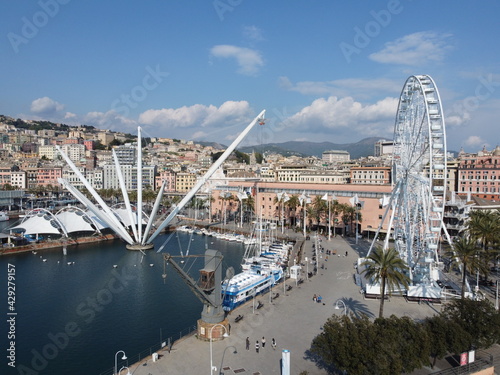fotografia aerea del porto antico di Genova in Liguria immagine scattata col drone photo