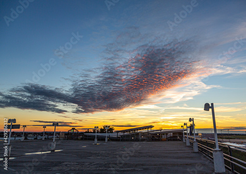 Sunset on the uppermost parking deck of parking lot P1 at Nuremberg Airport