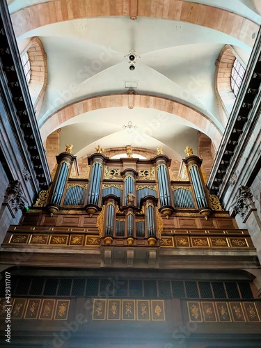 interior of the church of the holy sepulchre