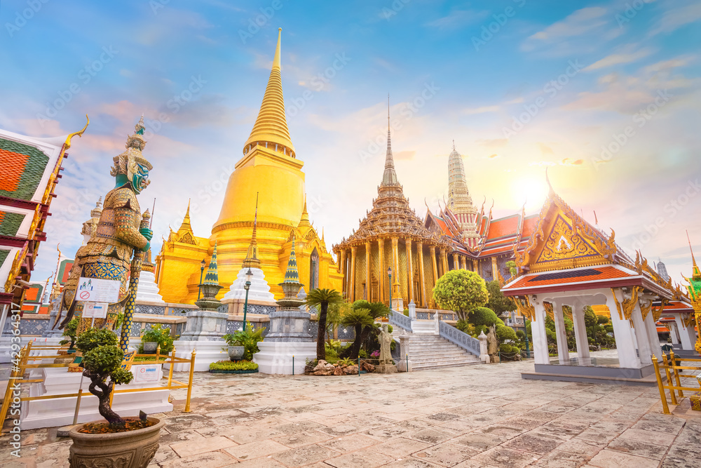 Fototapeta premium Wat Phra Kaew in Bangkok, Thailand is a sacred temple and it's a part of the Thai grand palace, the Temple that houses an ancient Emerald Buddha